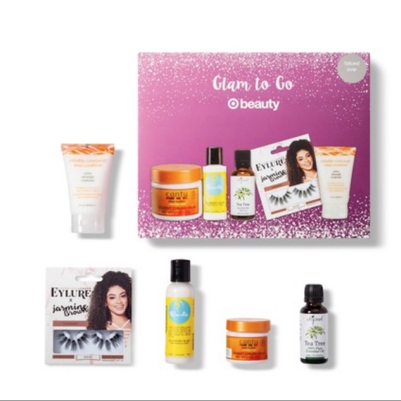 TARGET Other - TARGET Glam to Go Beauty Box